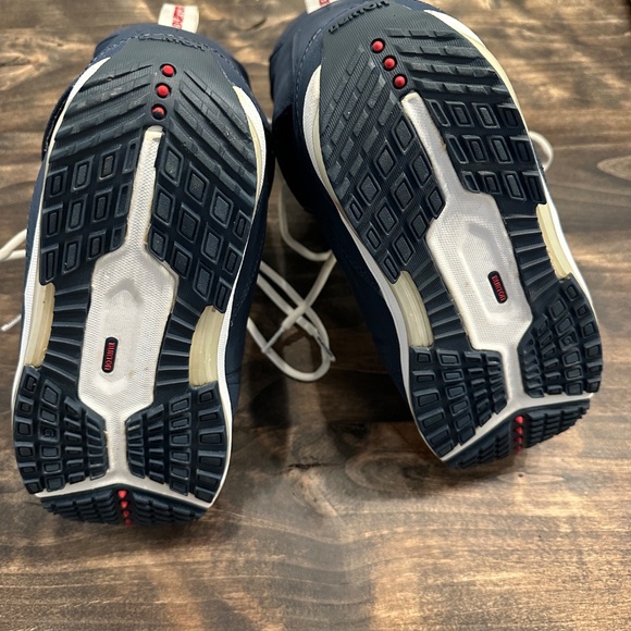 Like-New Mens Burton Hail Snowboard Boot, sz 8 - Picture 7 of 7